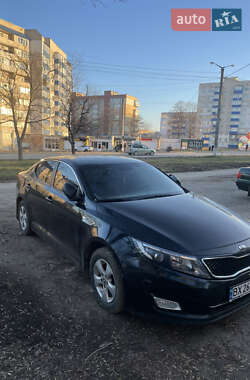 Седан Kia K5 2014 в Кам'янець-Подільському