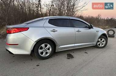 Седан Kia K5 2014 в Киеве