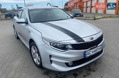 Седан Kia K5 2015 в 