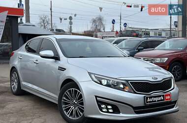 Седан Kia K5 2014 в Виннице