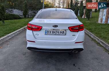 Седан Kia K5 2013 в Хмельницком