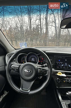 Седан Kia K5 2014 в Киеве