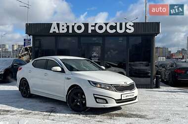 Седан Kia K5 2015 в Киеве