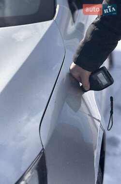 Седан Kia K5 2014 в 