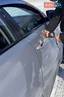Седан Kia K5 2014 в 