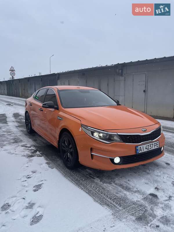 Седан Kia K5 2017 в Киеве фото Седан Kia K5 2017 в Киеве