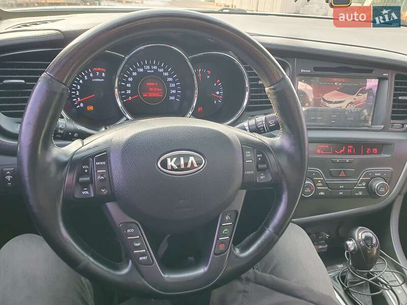 Седан Kia K5 2012 в Кривом Роге