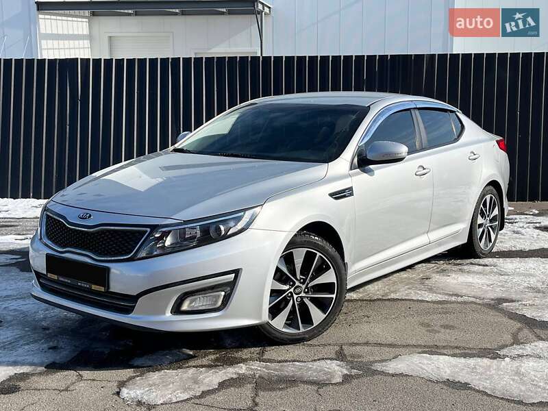 Седан Kia K5 2014 в Киеве