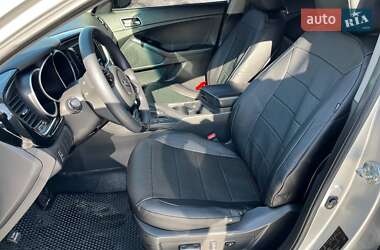 Седан Kia K5 2014 в Киеве