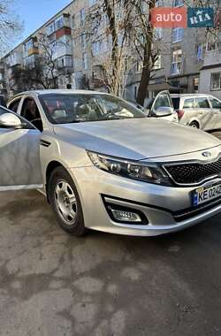 Седан Kia K5 2014 в 