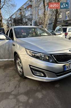 Седан Kia K5 2014 в 