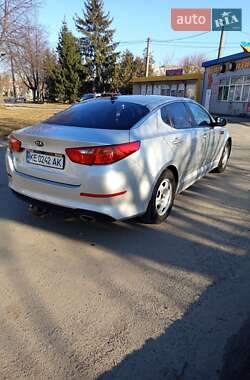 Седан Kia K5 2014 в 