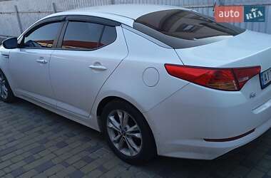 Седан Kia K5 2013 в 