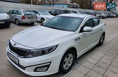 Седан Kia K5 2015 в 