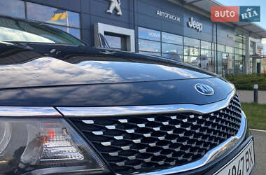 Седан Kia K5 2015 в 