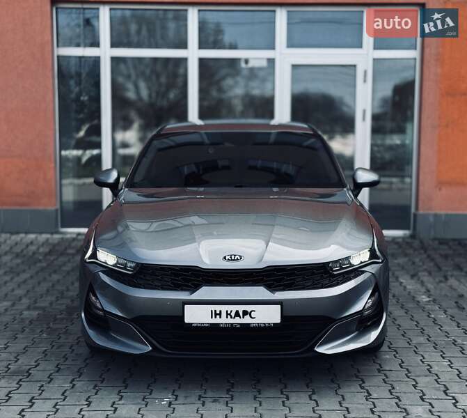 Седан Kia K5 2020 в Одессе