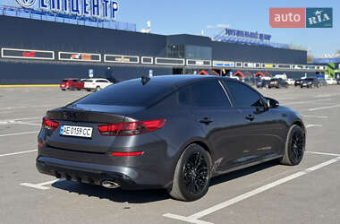 Седан Kia K5 2019 в 