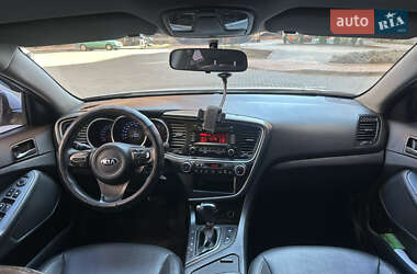 Седан Kia K5 2013 в 