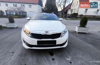 Седан Kia K5 2011 в 