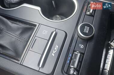 Седан Kia K5 2020 в 