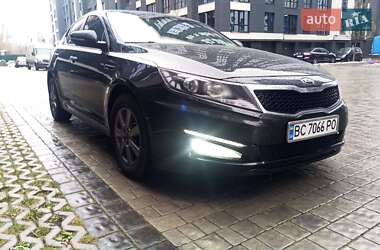 Седан Kia K5 2013 в 