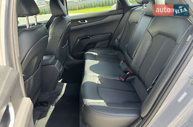 Седан Kia K5 2020 в 