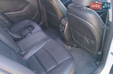 Седан Kia K5 2014 в 