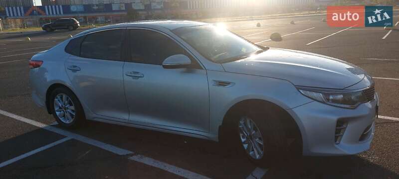 Седан Kia K5 2016 в Киеве фото 4 Седан Kia K5 2016 в Киеве