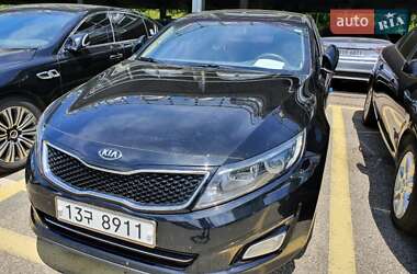 Седан Kia K5 2015 в 