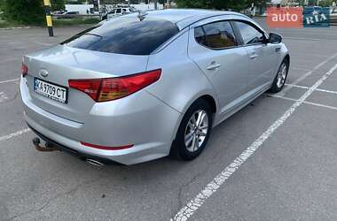 Седан Kia K5 2013 в 