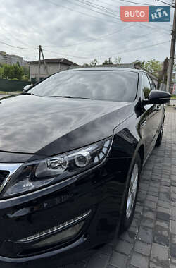 Седан Kia K5 2010 в 