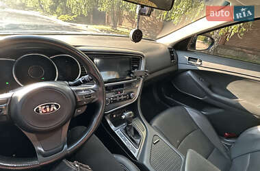 Седан Kia K5 2013 в 