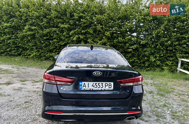 Седан Kia K5 2017 в 