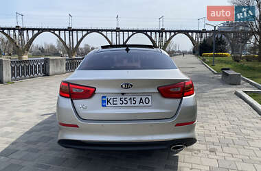 Седан Kia K5 2013 в 