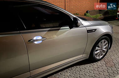 Седан Kia K5 2013 в 