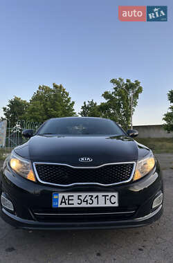 Седан Kia K5 2013 в 