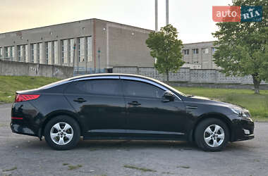 Седан Kia K5 2013 в 