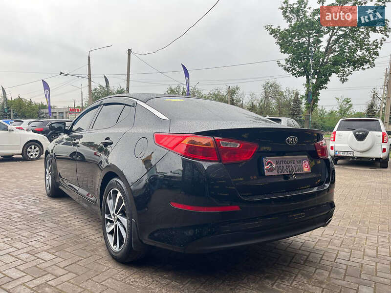 Седан Kia K5 2014 в Кривом Роге
