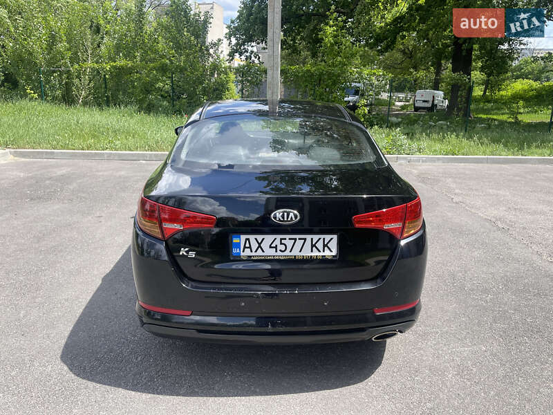 Седан Kia K5 2013 в Харкові