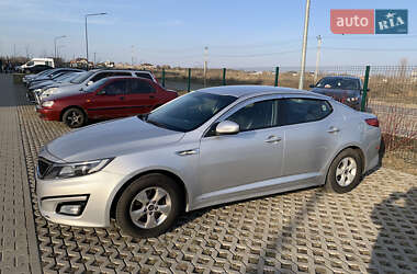 Седан Kia K5 2015 в 