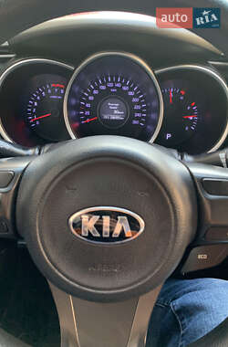 Седан Kia K5 2015 в 