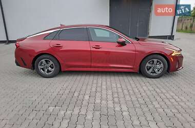 Седан Kia K5 2021 в 