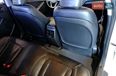 Седан Kia K5 2013 в 