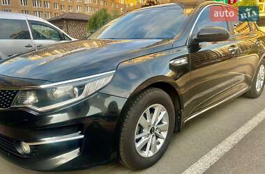 Седан Kia K5 2016 в Києві