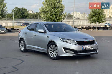 Седан Kia K5 2011 в Киеве