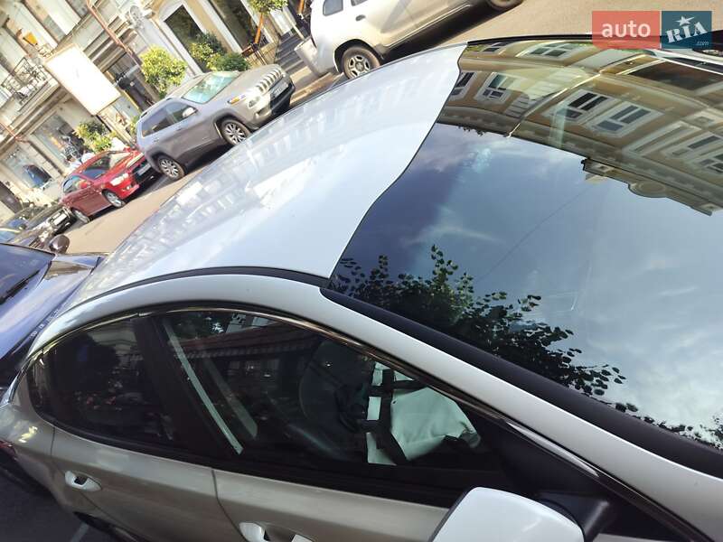 Седан Kia K5 2016 в Одессе