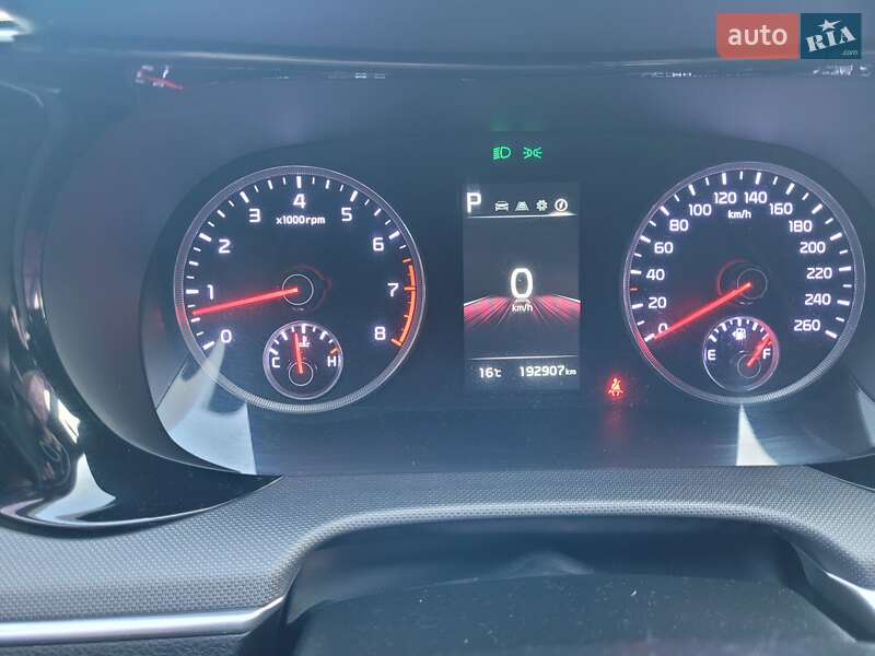 Седан Kia K5 2020 в Киеве