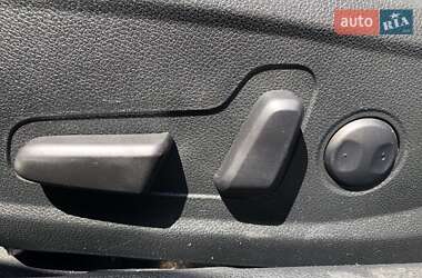 Седан Kia K5 2017 в 
