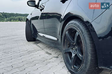 Седан Kia K5 2010 в 