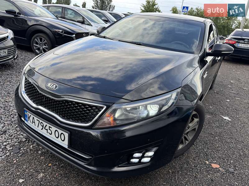 Седан Kia K5 2014 в Києві